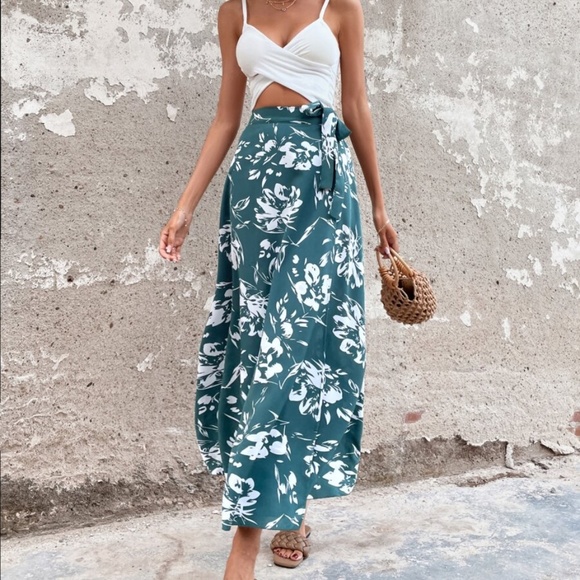 Boho Floral Print Wrap maxi Skirt - Picture 3 of 12